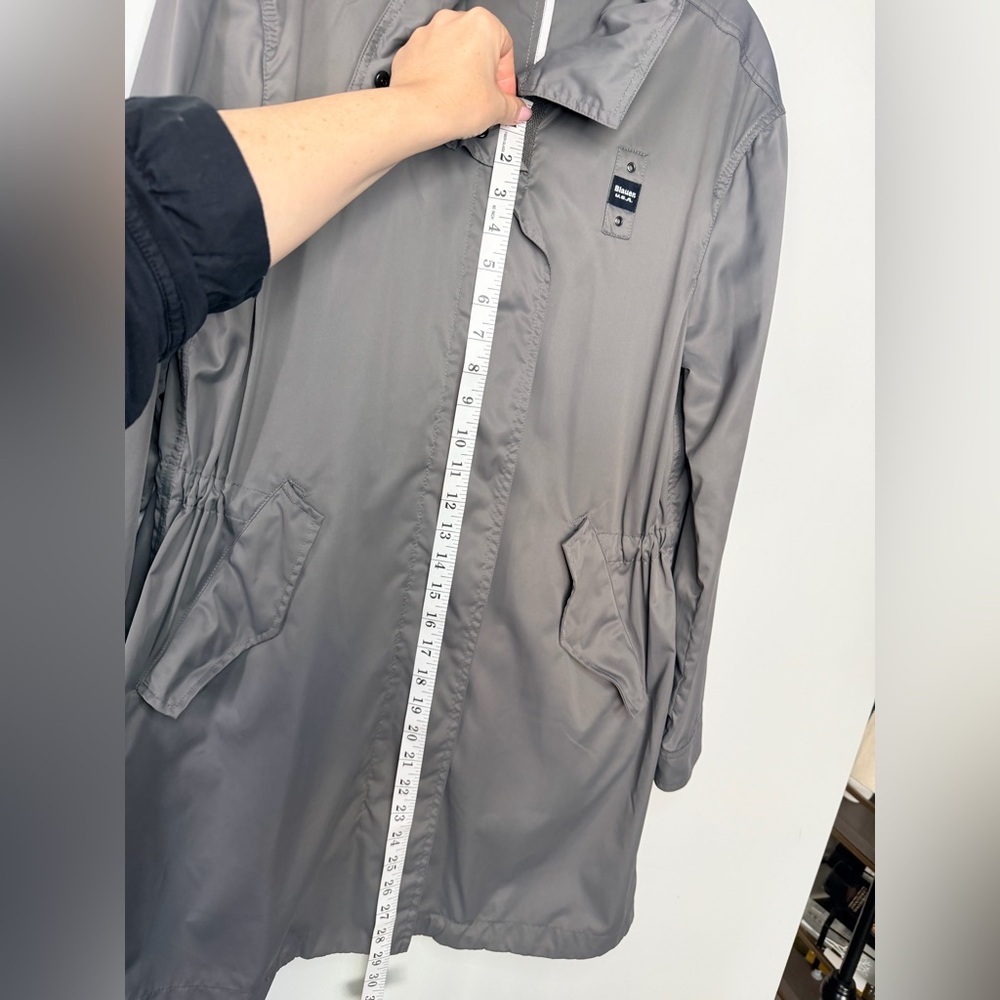 Blauer USA Grey/Silver Windbreaker Jacket | Lightweight | Excellent Condition - Picture 11 of 17
